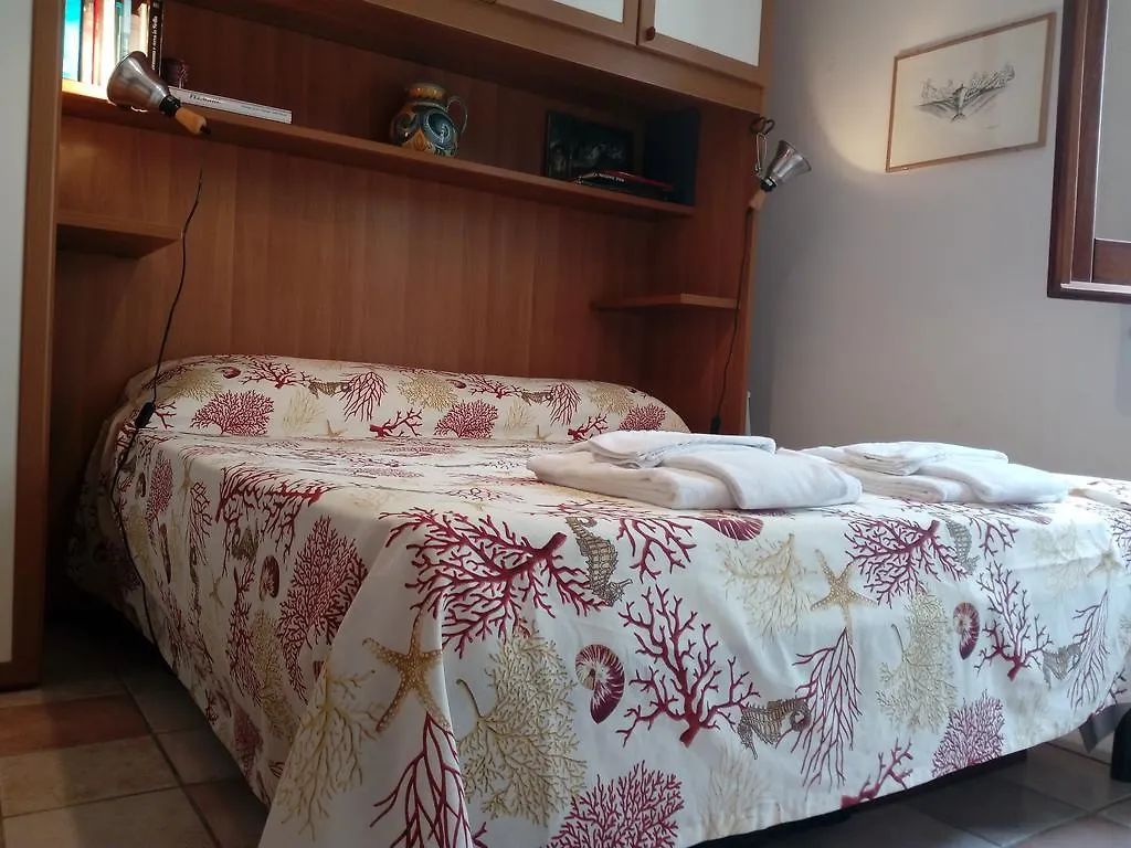 Seriola House Apartment Marettimo 0*,  Italy